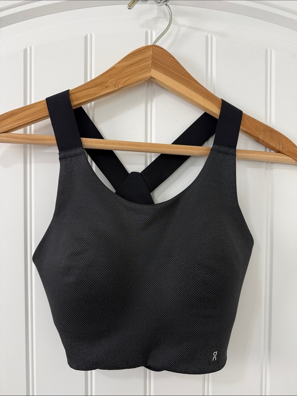 On Running Performance Bra Lumos Black High-Neck Seamless Sports Bra Size Small